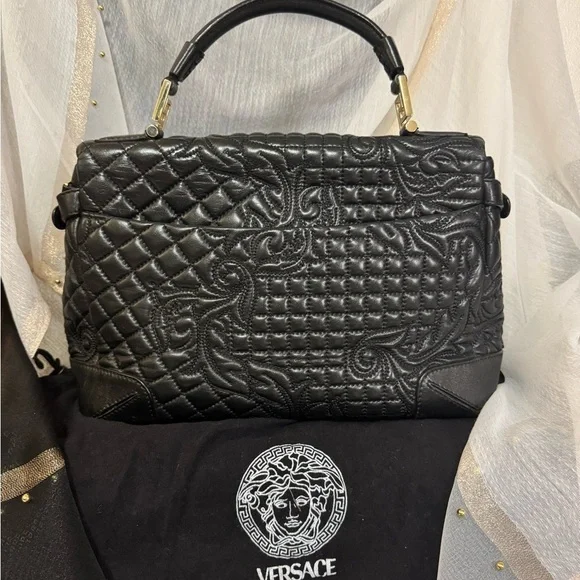 Gianni Versace Quilted Women's Bag - Picture 15 of 16